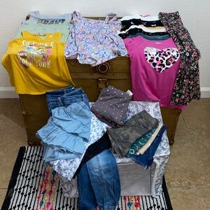 Hello Sunshine Girls Wardrobe Size M